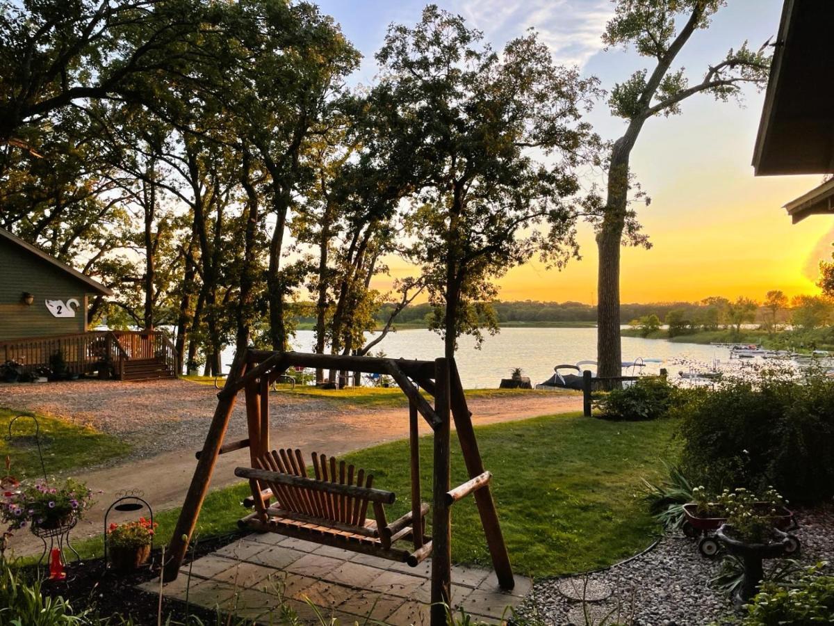 Swan Lake Resort & Campground Fergus Falls Exterior photo
