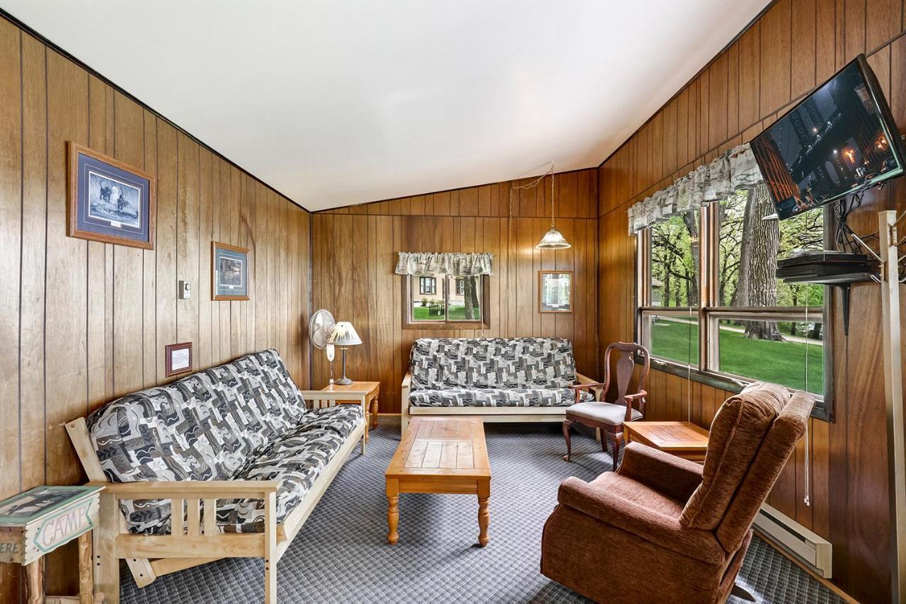Swan Lake Resort & Campground Fergus Falls Exterior photo